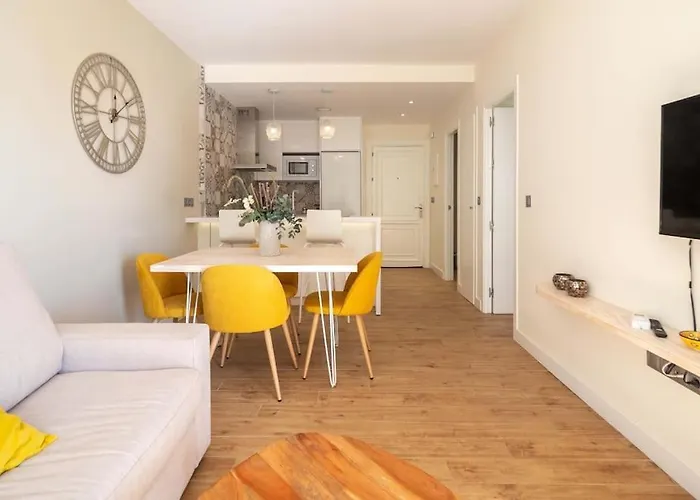 Lindo Junto Al Mar Ronda Iv, Rocio