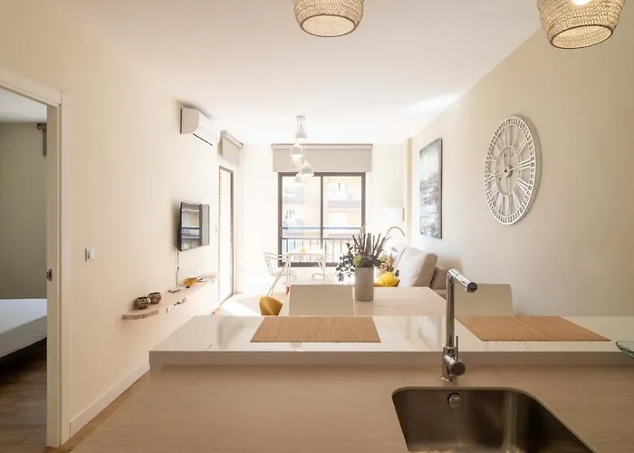 Lindo Junto Al Mar Ronda Iv, Rocio